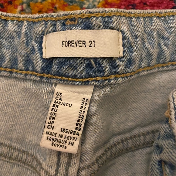 NWT Forever 21 90’s fit jeans - Picture 3 of 4